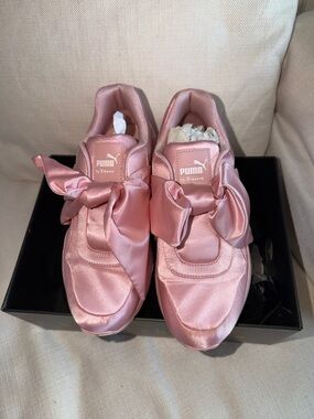 Puma x Fenty - Pink satin sneaker